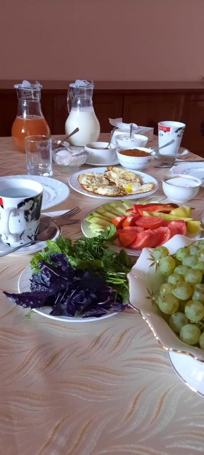 Anna Home B&B Areni Buitenkant foto
