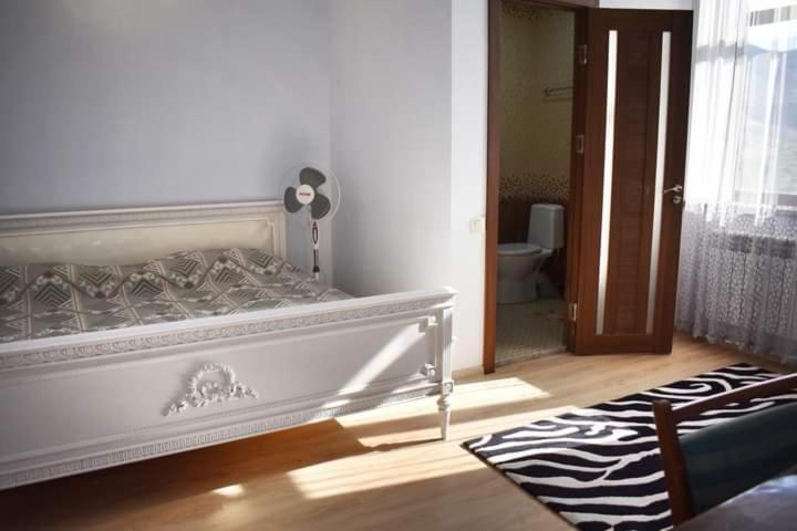 Anna Home B&B Areni Buitenkant foto